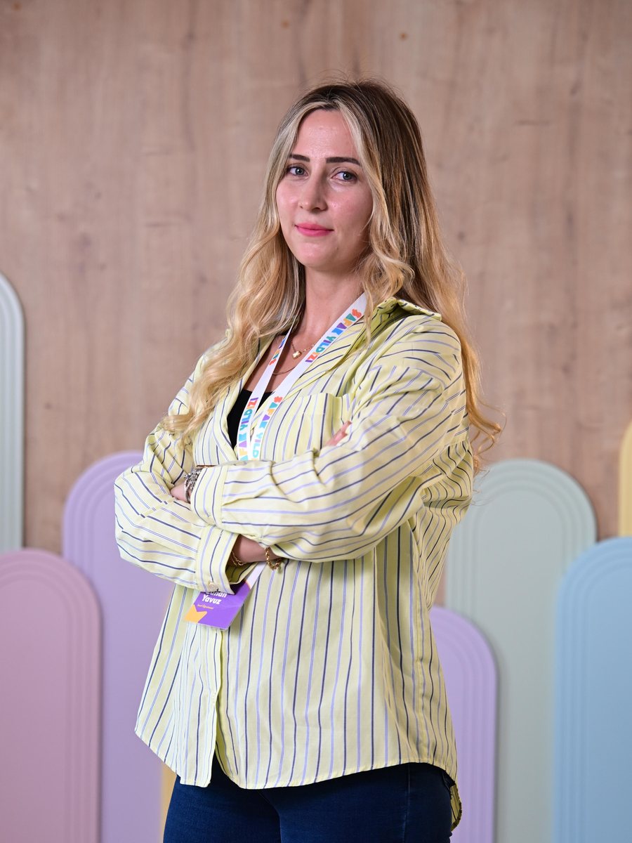Canan Yavuz Çaray, Neşe Sınıfı öğretmeni